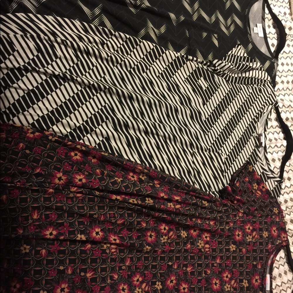 Lot of 3 XS Lularoe Carly’s